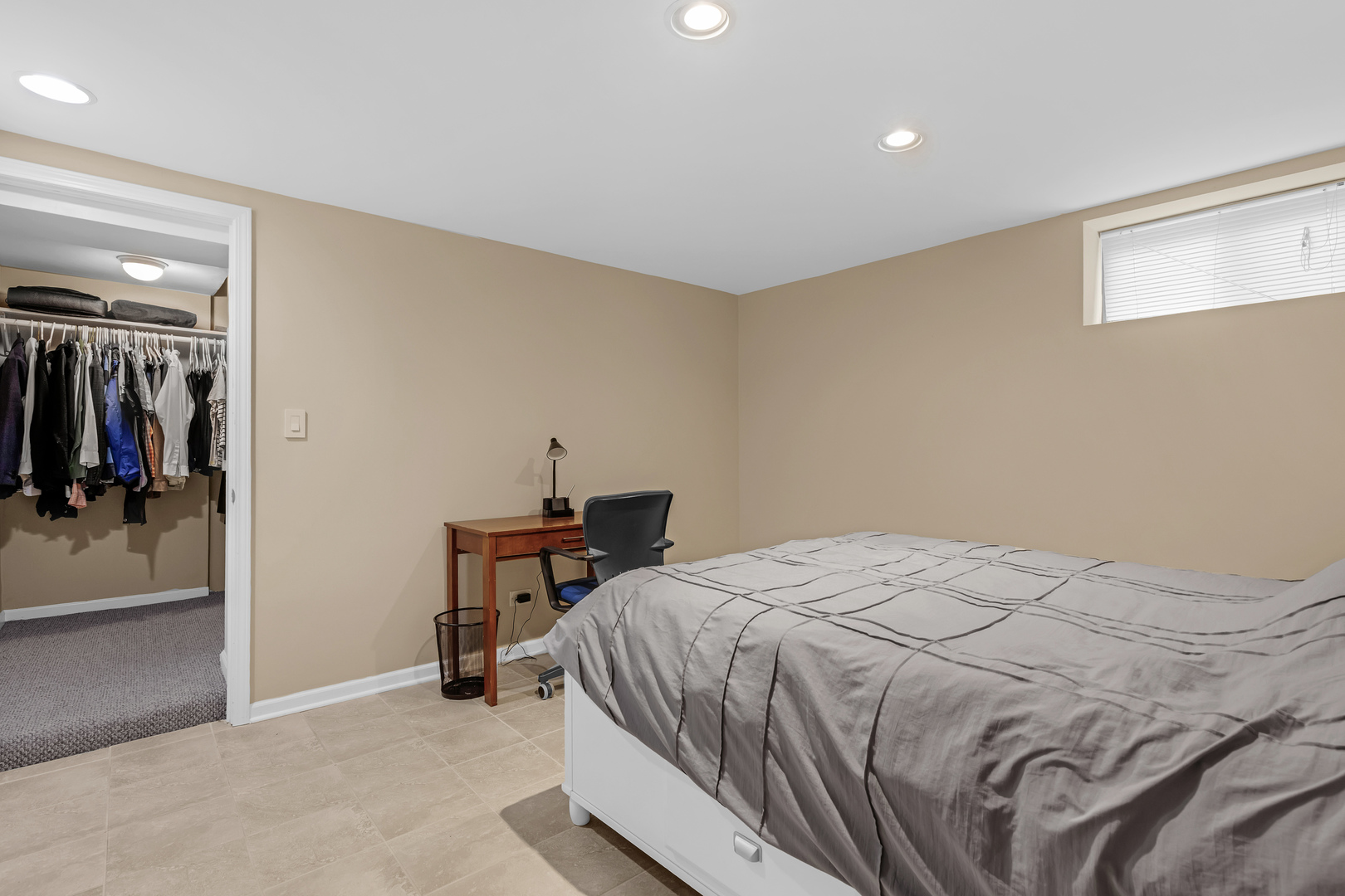 5609 N Mango Avenue #1W, Chicago, IL 60646