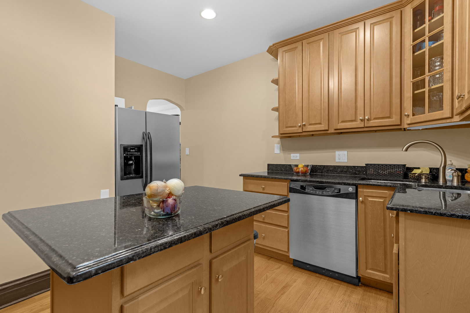 5609 N Mango Avenue #1W, Chicago, IL 60646