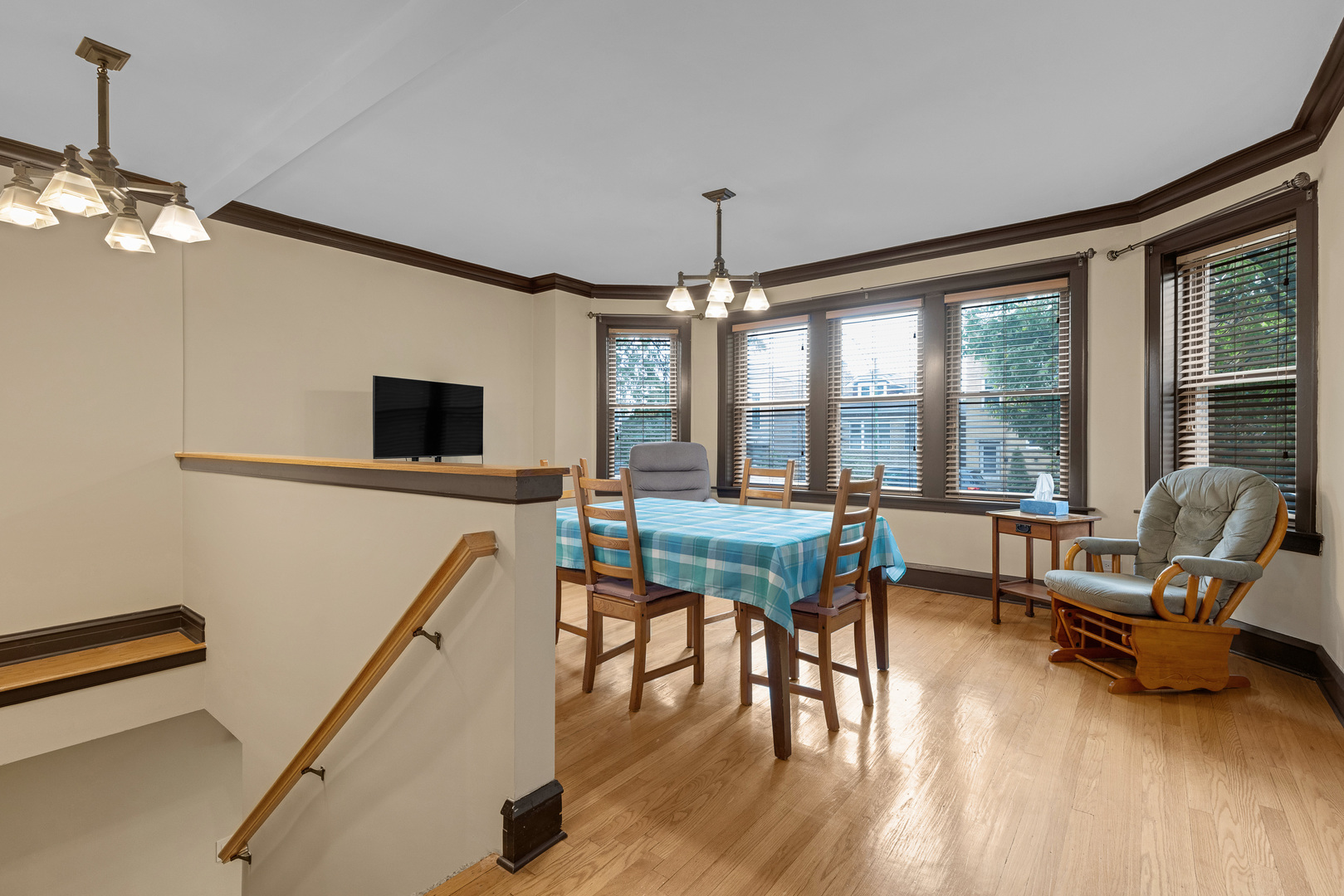 5609 N Mango Avenue #1W, Chicago, IL 60646