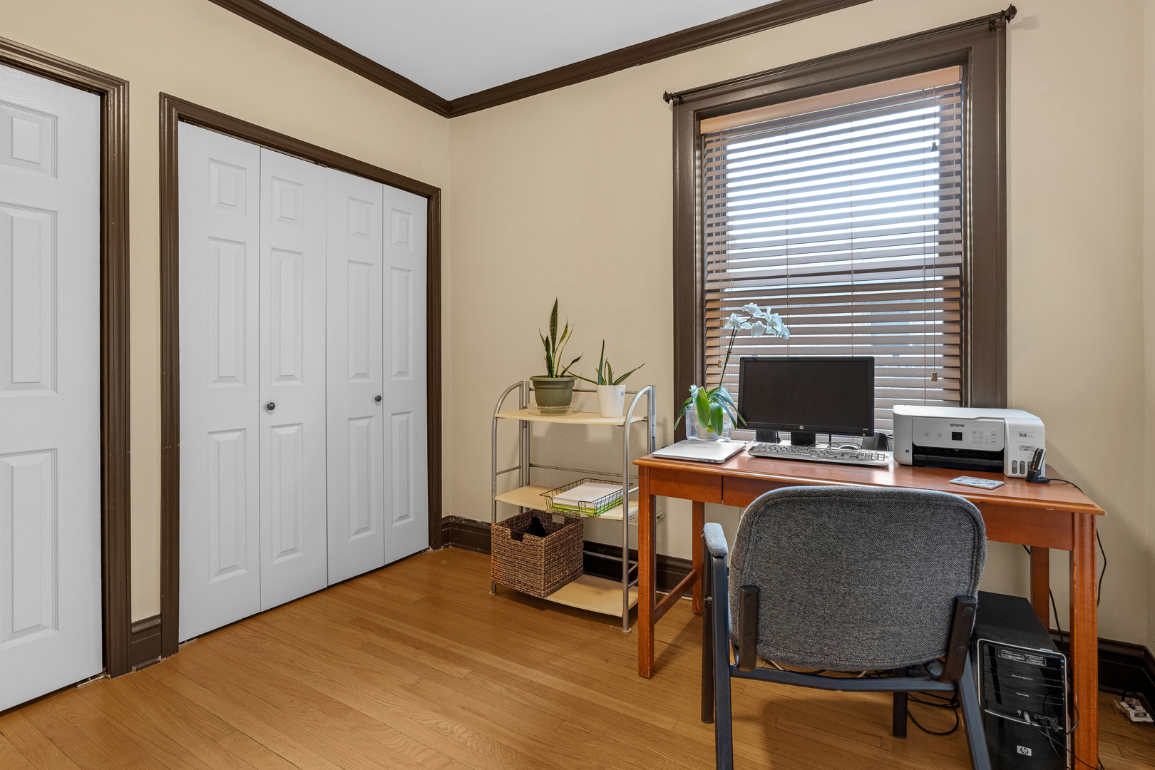 5609 N Mango Avenue #1W, Chicago, IL 60646