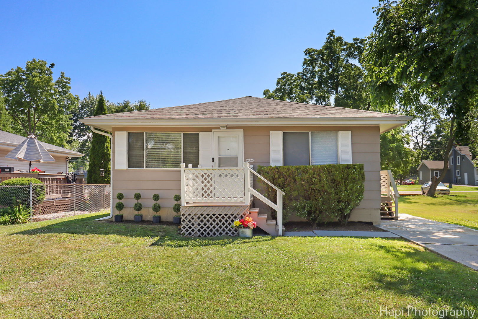 2029 Gabriel Avenue, Zion, IL 60099