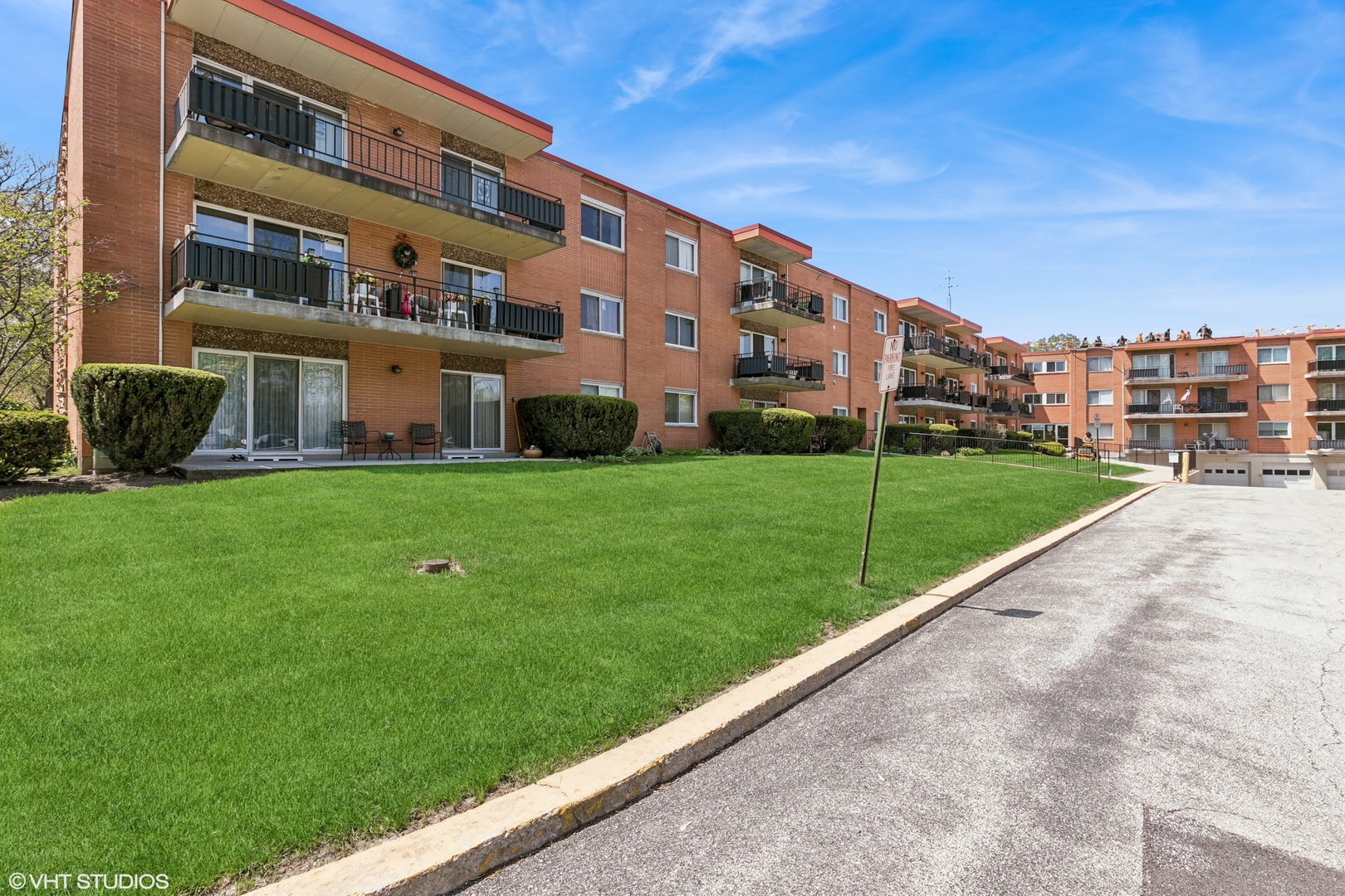 940 Holbrook Road #34C, Homewood, IL 60430