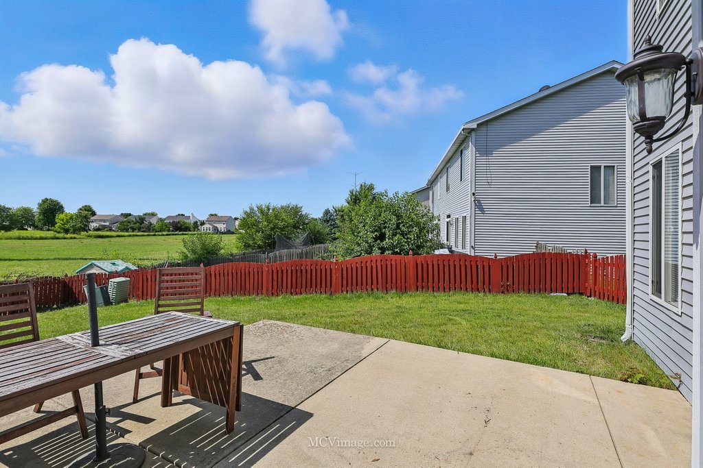2260 Rebecca Circle, Montgomery, IL 60538
