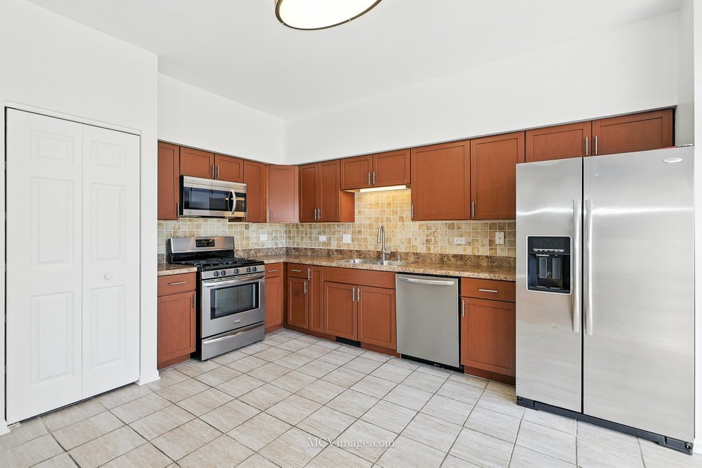 2260 Rebecca Circle, Montgomery, IL 60538