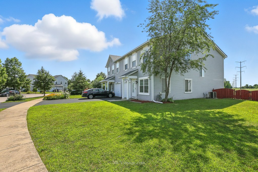 2260 Rebecca Circle, Montgomery, IL 60538