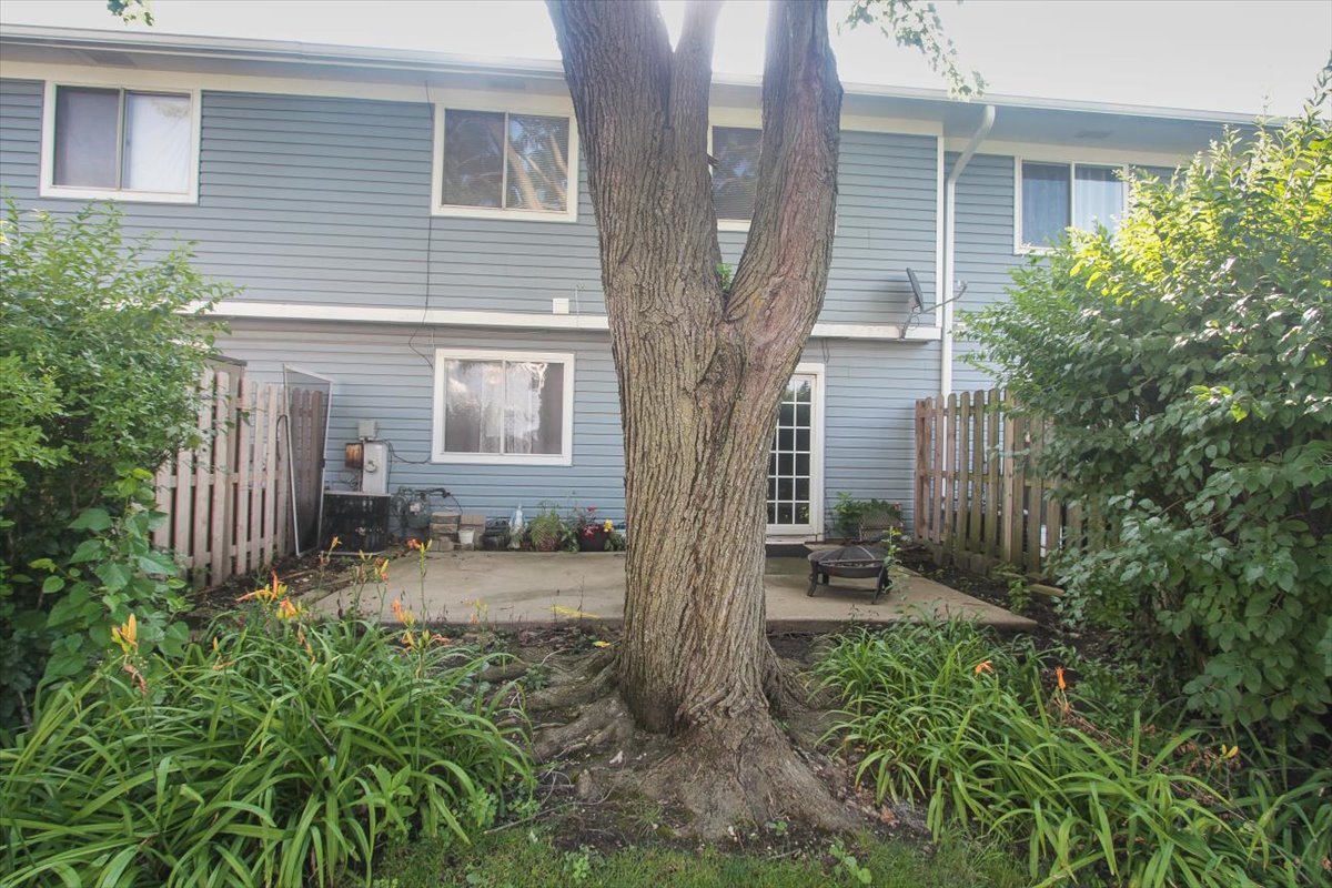 492 Dakota Court, Carol Stream, IL 60188