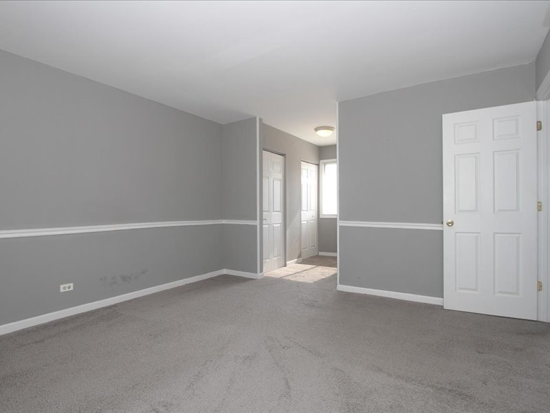 492 Dakota Court, Carol Stream, IL 60188