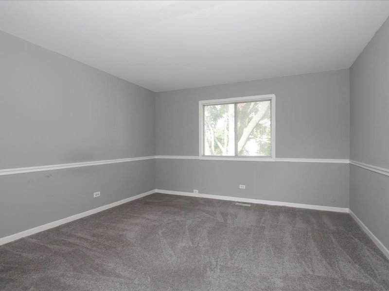 492 Dakota Court, Carol Stream, IL 60188