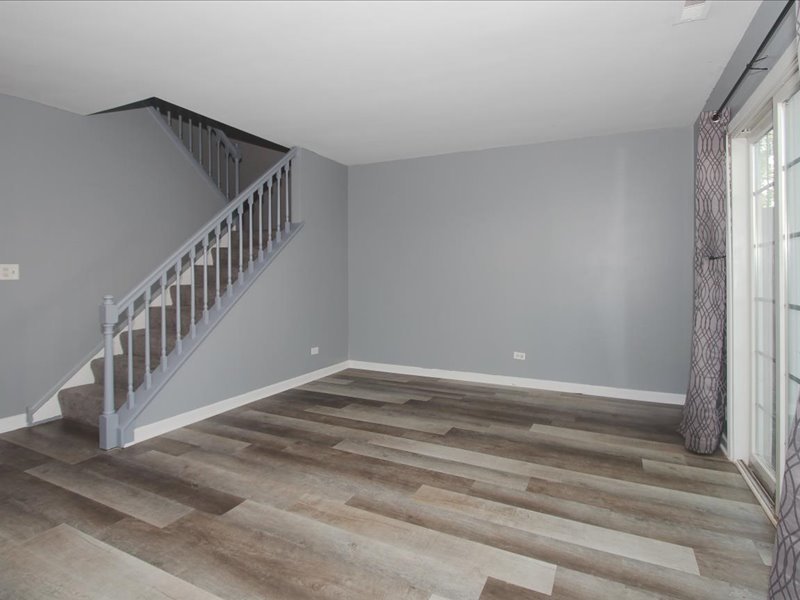 492 Dakota Court, Carol Stream, IL 60188