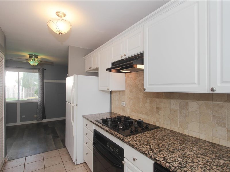 492 Dakota Court, Carol Stream, IL 60188