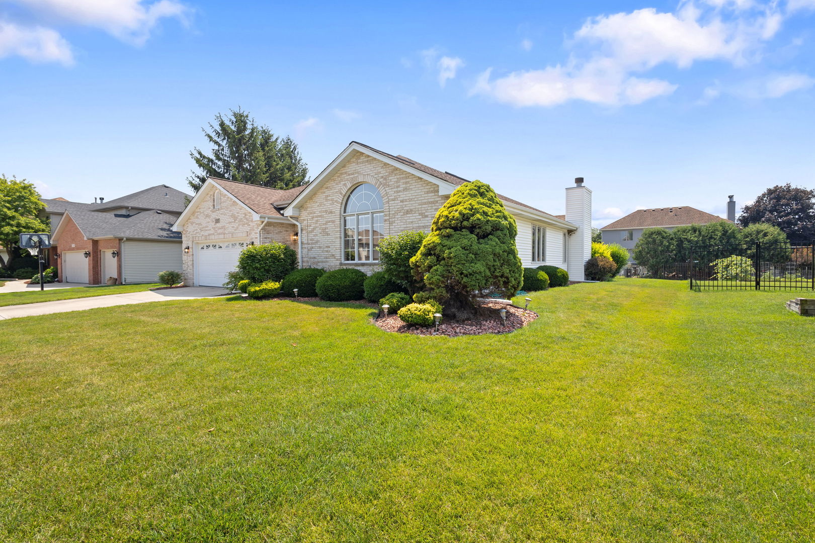 25217 Jacob Fry Drive, Plainfield, IL 60585