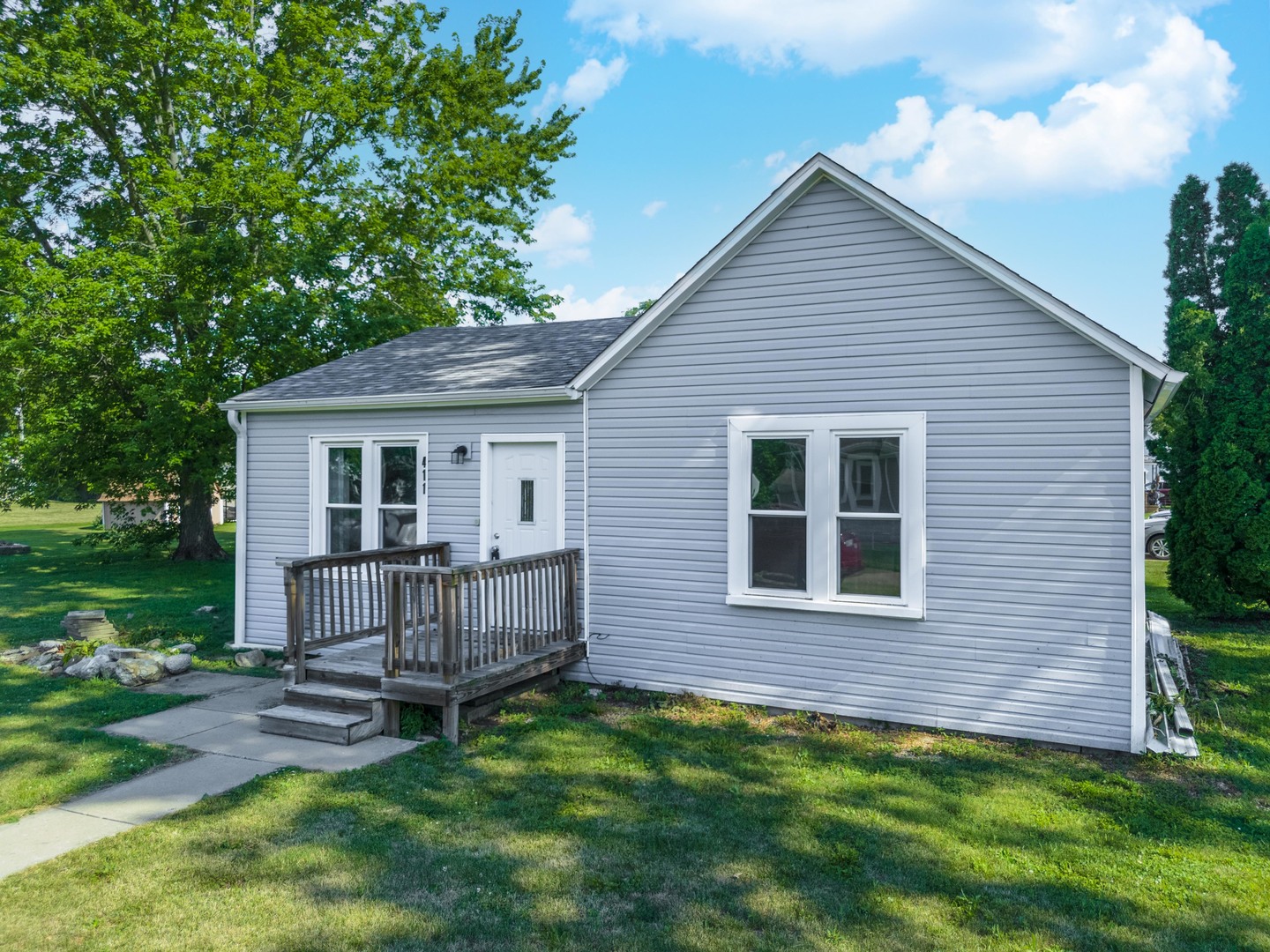 411 E Mazon Street, Gardner, IL 60424