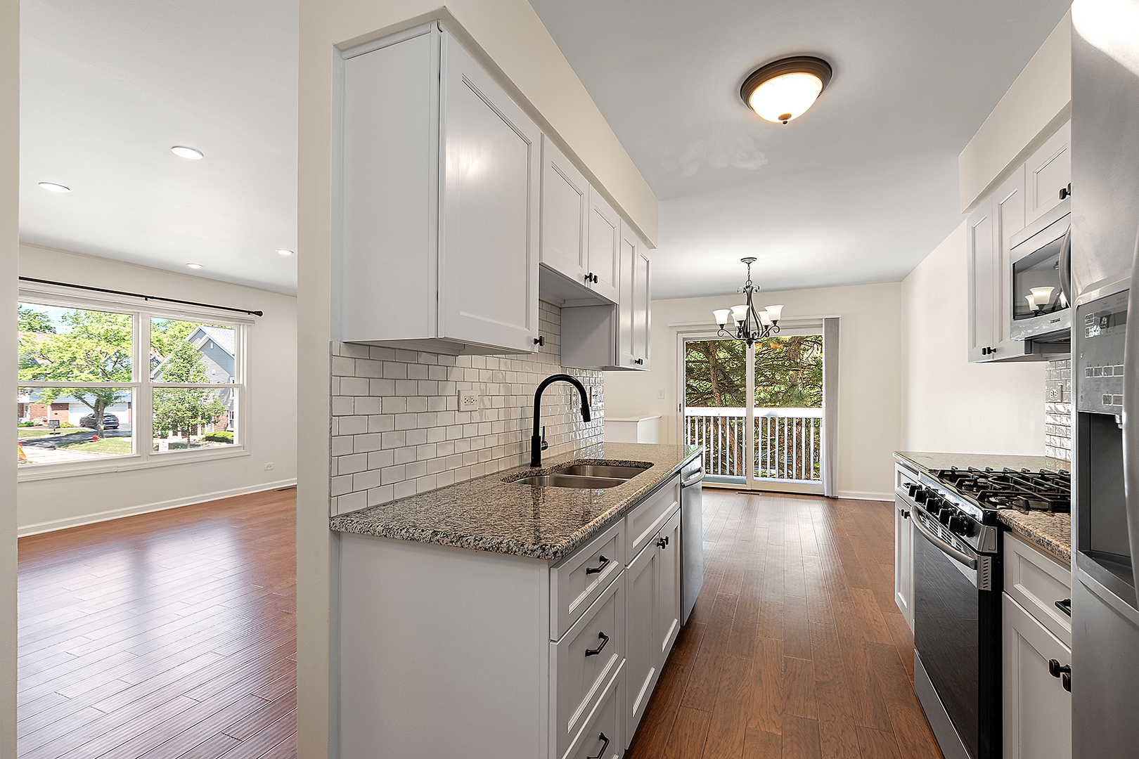 2725 Weeping Willow Drive #D, Lisle, IL 60532