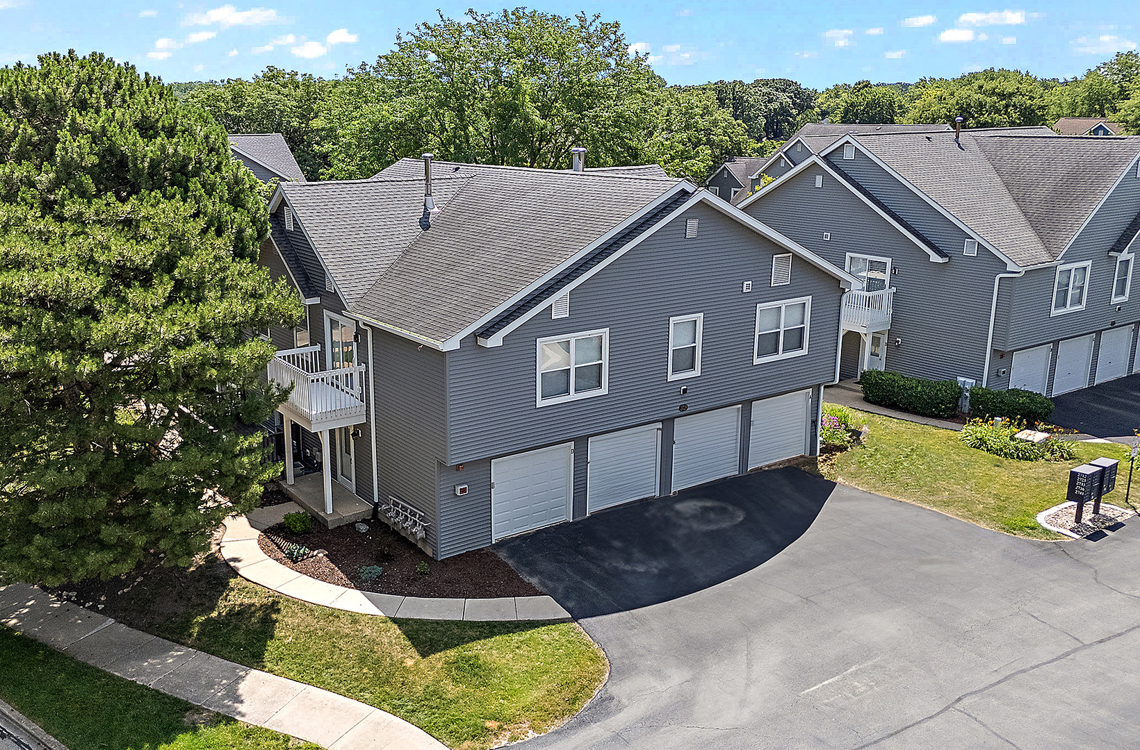 2725 Weeping Willow Drive #D, Lisle, IL 60532