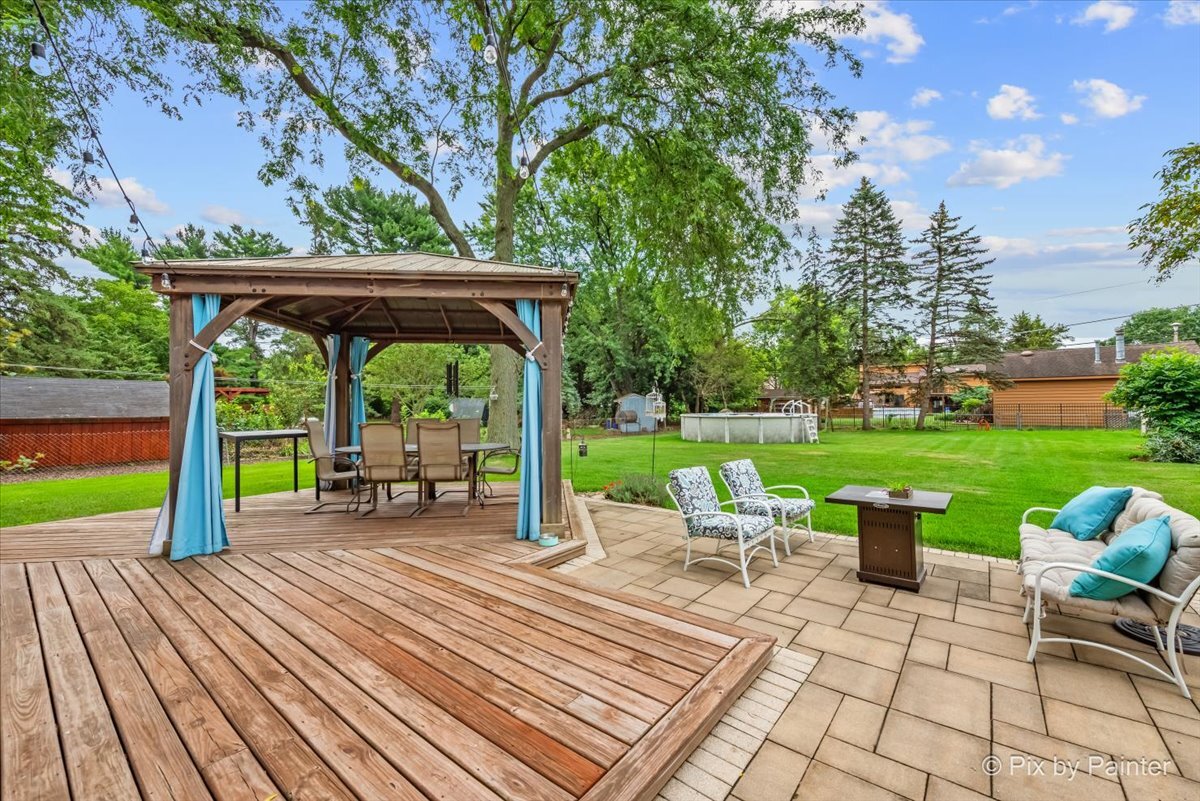 28w705 Rogers Avenue, Warrenville, IL 60555