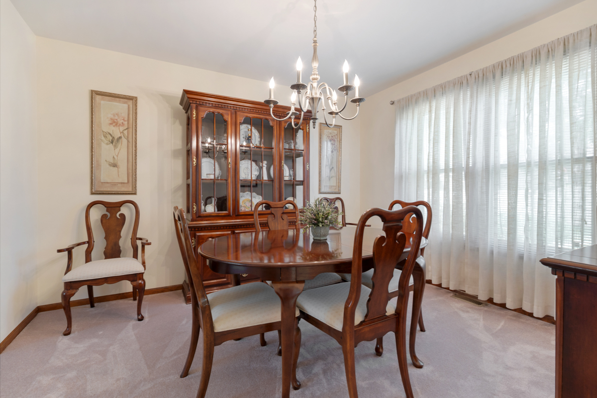 588 Montego Drive, Elk Grove Village, IL 60007
