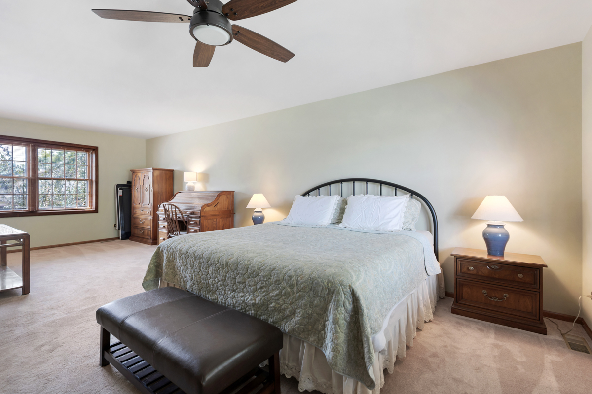 588 Montego Drive, Elk Grove Village, IL 60007