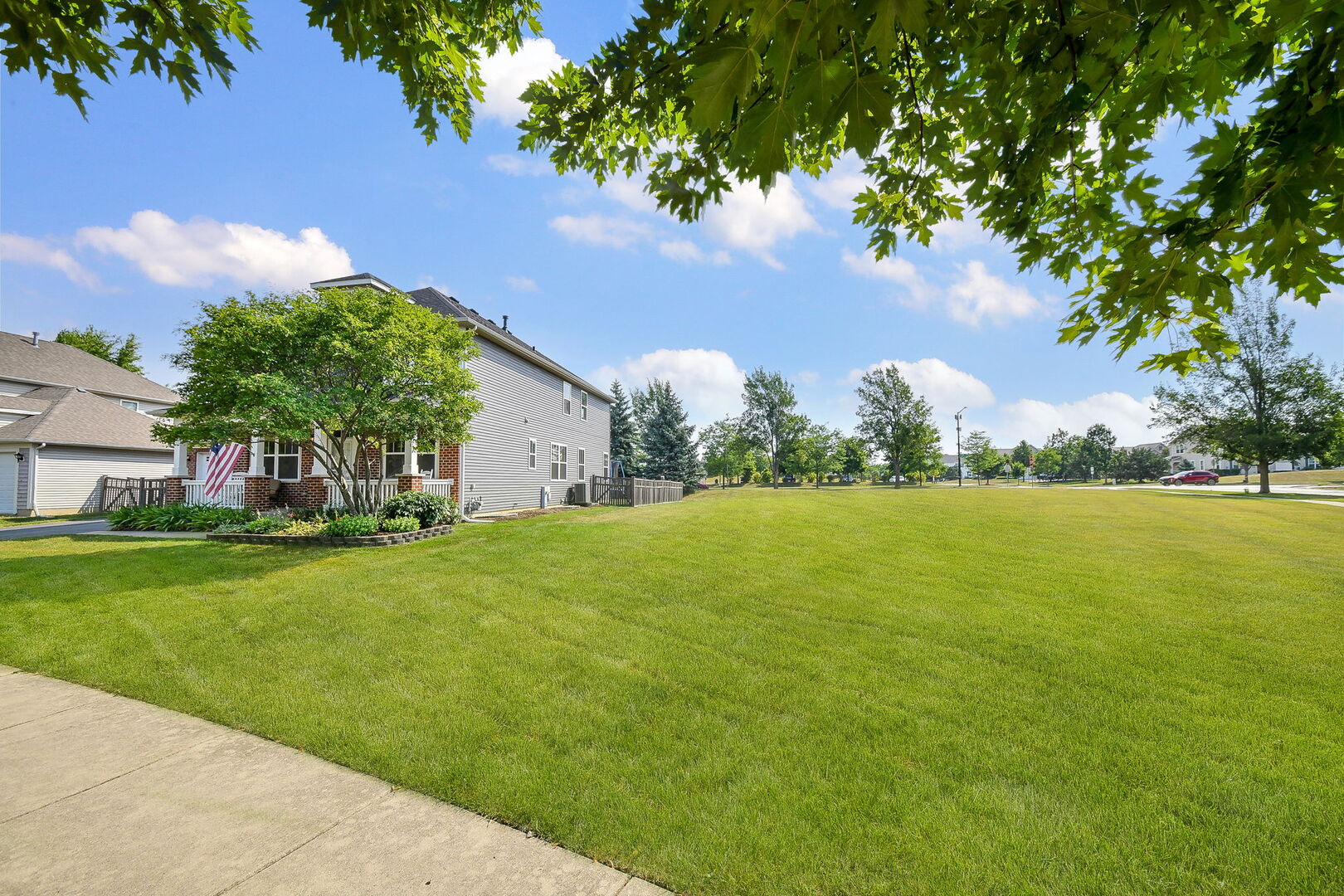 808 Bonaventure Drive, Oswego, IL 60543