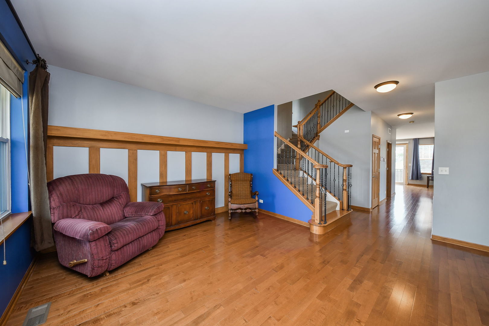 808 Bonaventure Drive, Oswego, IL 60543