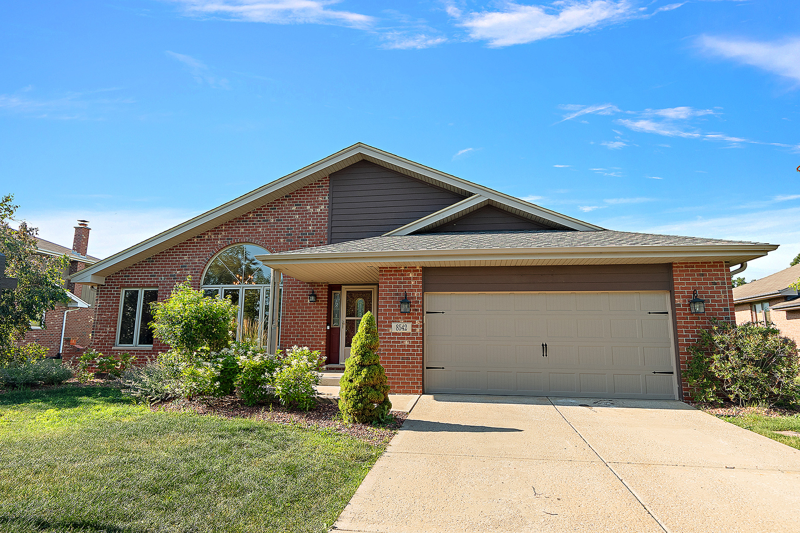 8542 Monaghan Drive, Tinley Park, IL 60487
