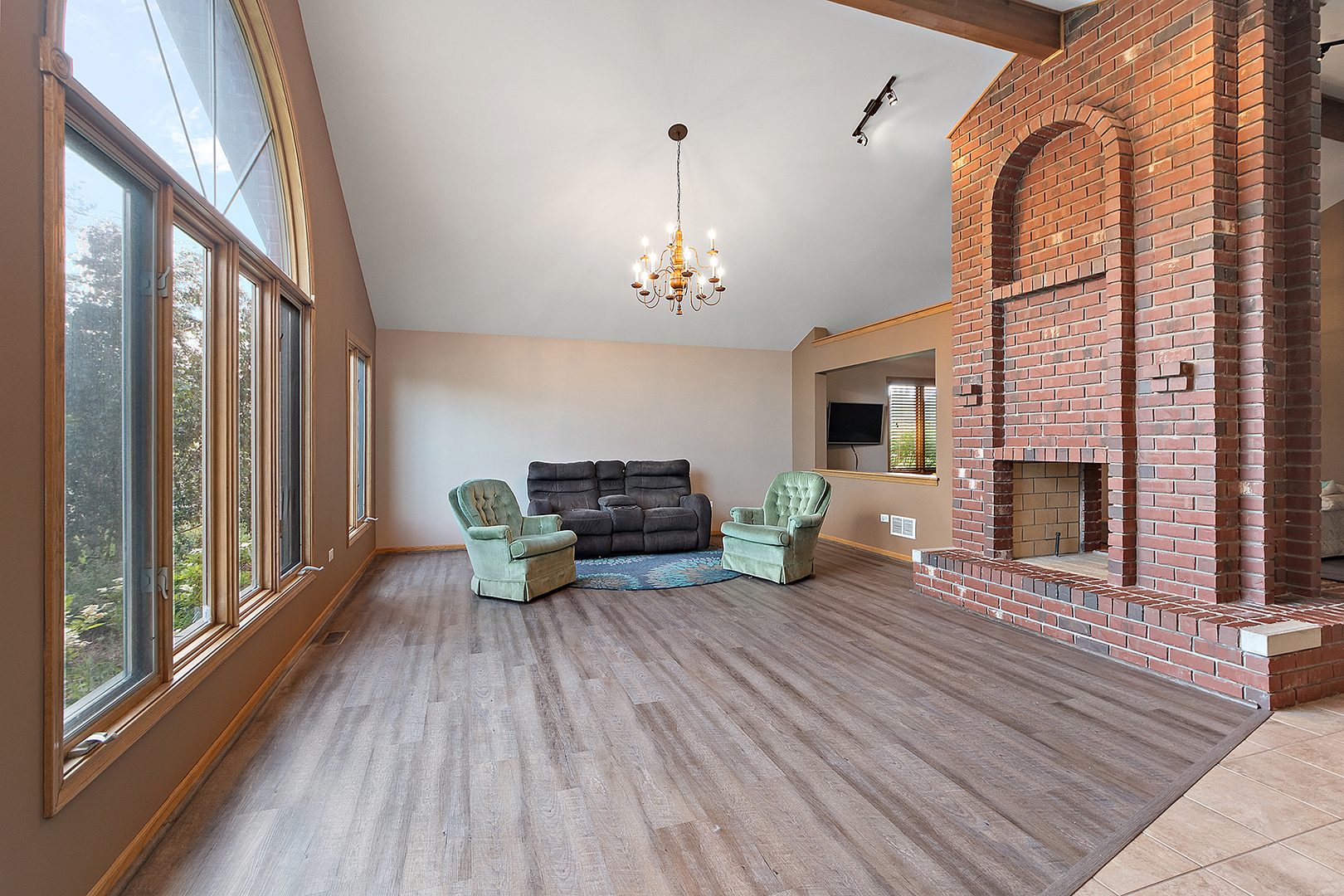 8542 Monaghan Drive, Tinley Park, IL 60487