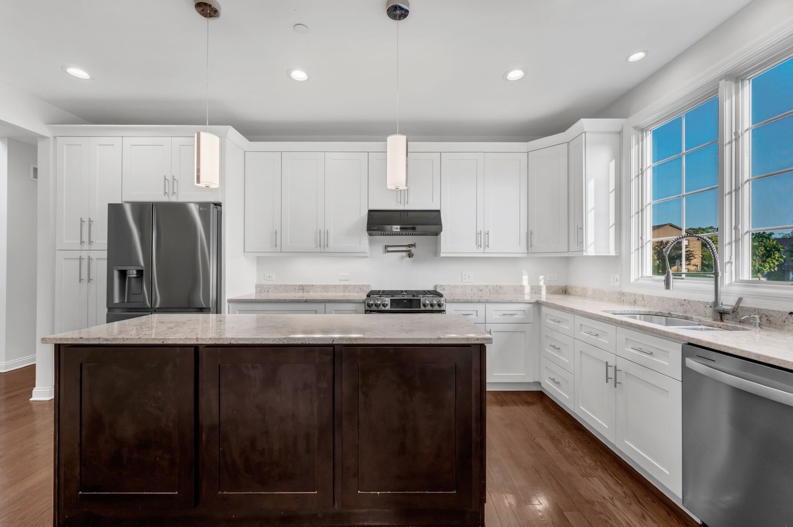 1200 E Charles Lane, Westmont, IL 60559