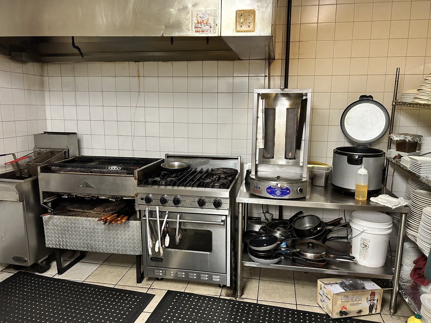 6120 N Lincoln Avenue, Chicago, IL 60659