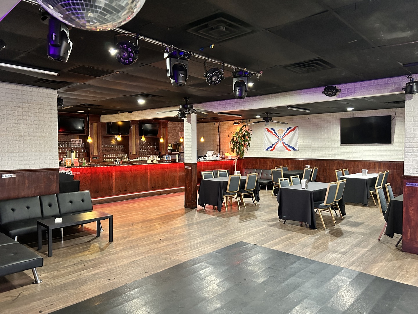 6120 N Lincoln Avenue, Chicago, IL 60659