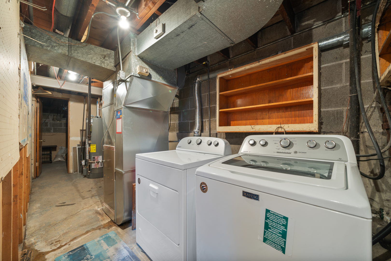 7323 N Damen Avenue, Chicago, IL 60645