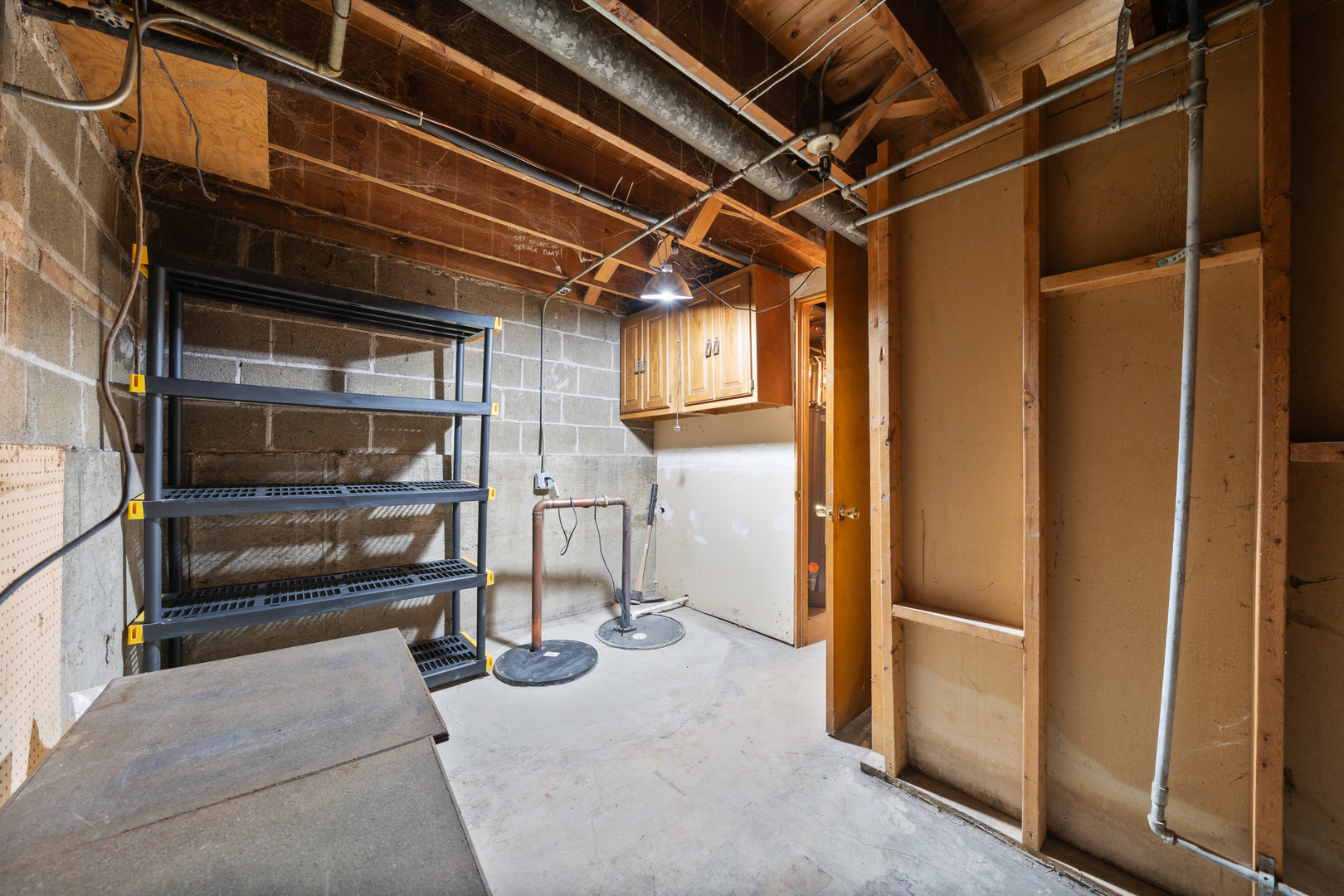 7323 N Damen Avenue, Chicago, IL 60645