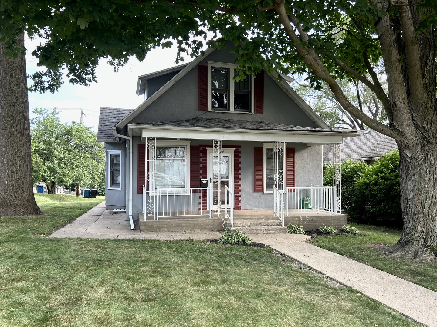 109 E Minnesota Street, Spring Valley, IL 61362