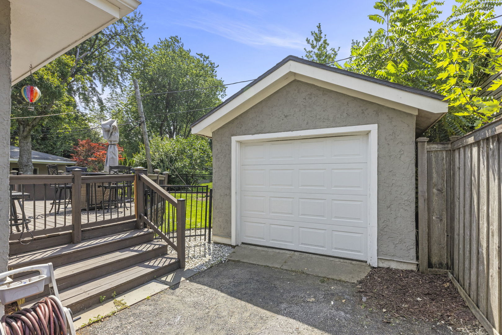 945 Summit Street, Downers Grove, IL 60515
