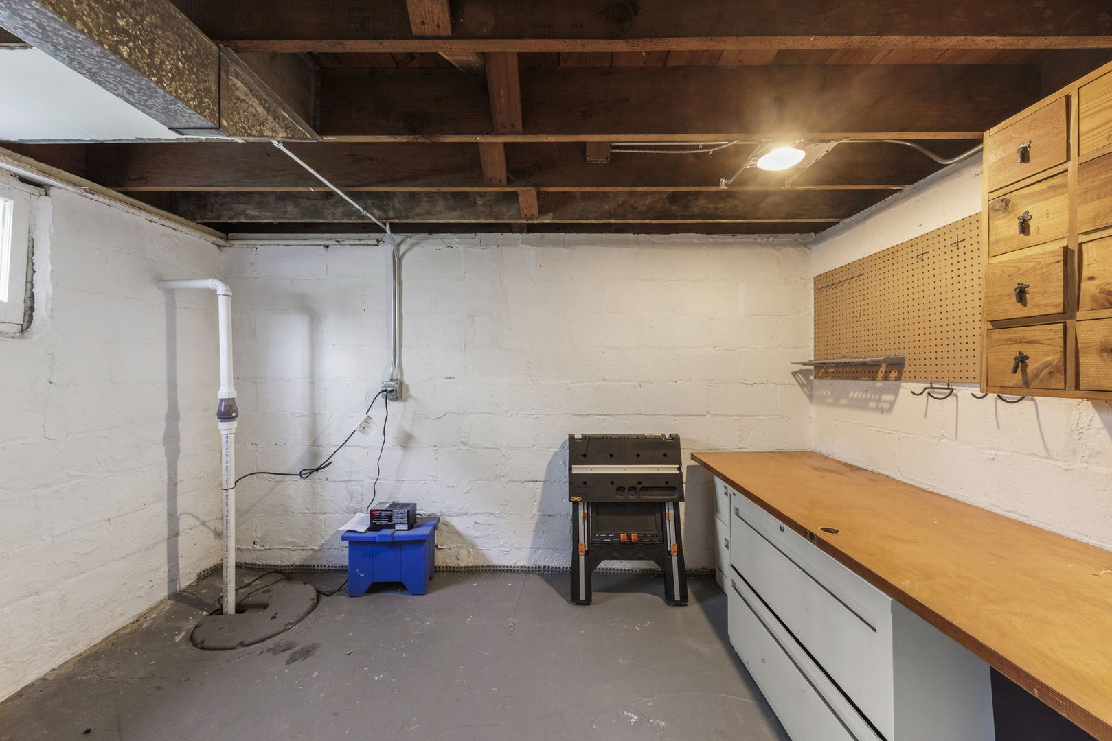 945 Summit Street, Downers Grove, IL 60515