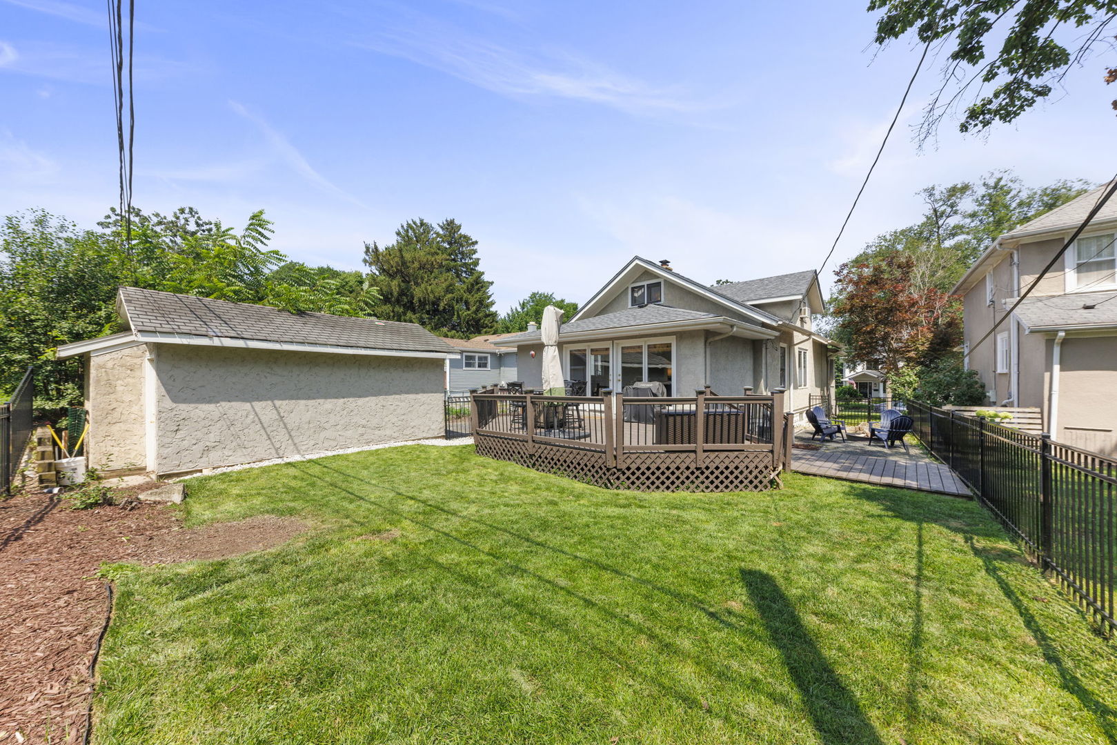 945 Summit Street, Downers Grove, IL 60515
