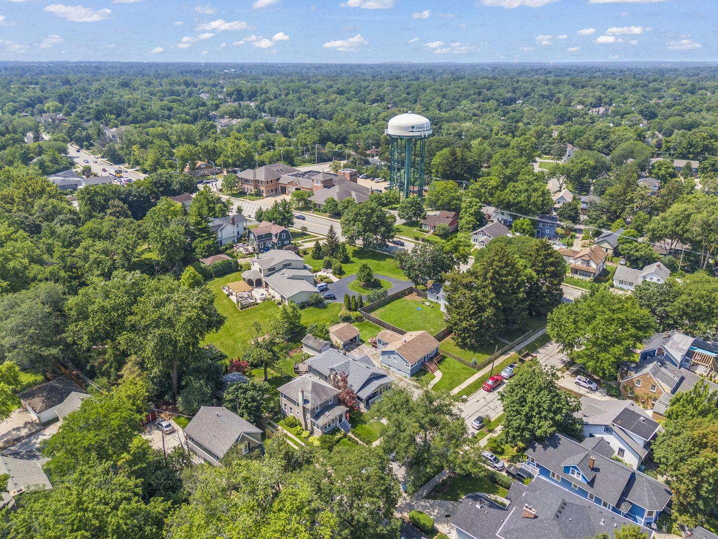 945 Summit Street, Downers Grove, IL 60515
