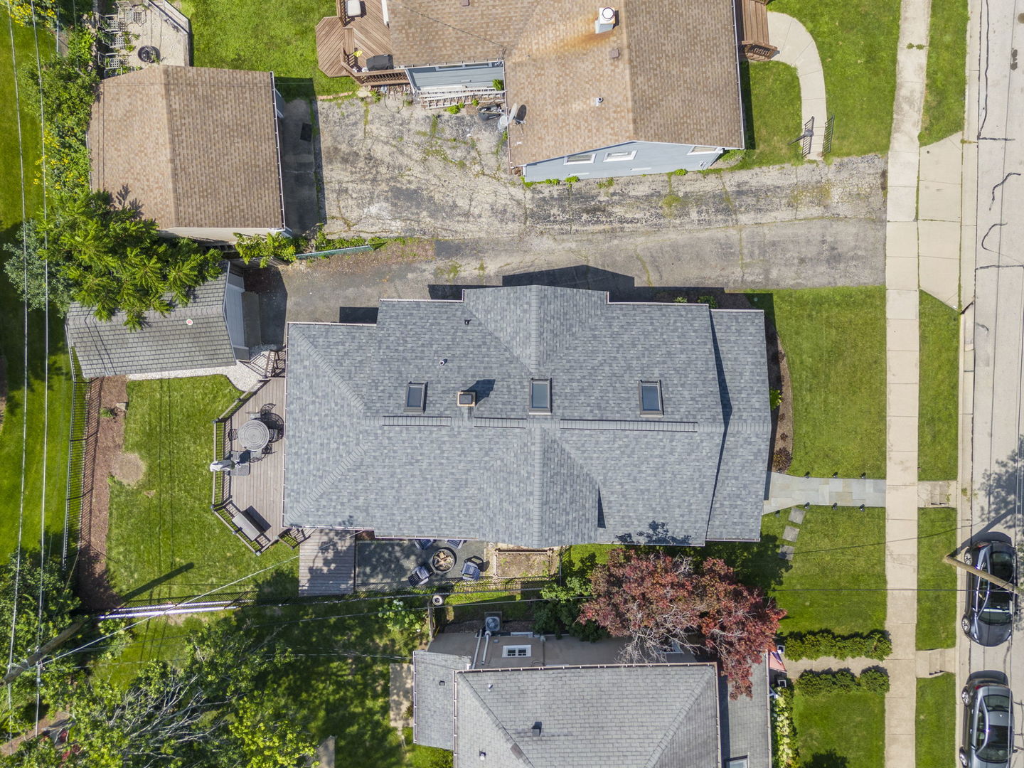 945 Summit Street, Downers Grove, IL 60515