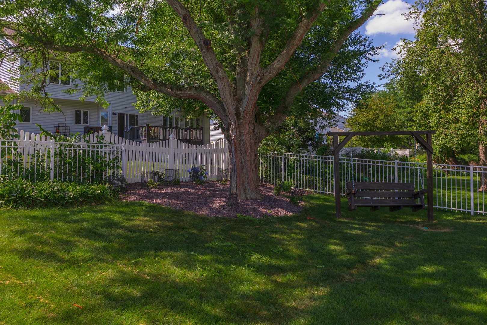 2605 Park Ridge Road, Bloomington, IL 61704