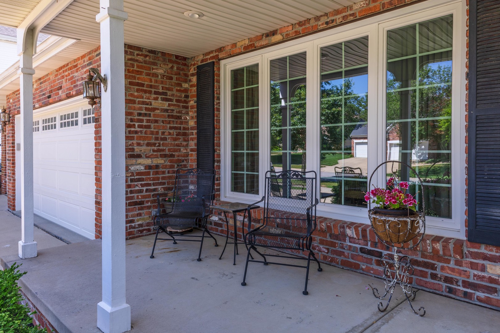 2605 Park Ridge Road, Bloomington, IL 61704