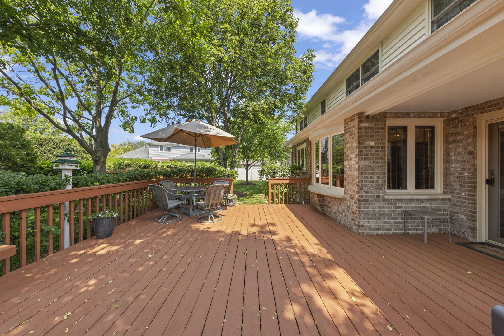 2S566 Thaddeus Circle, Glen Ellyn, IL 60137
