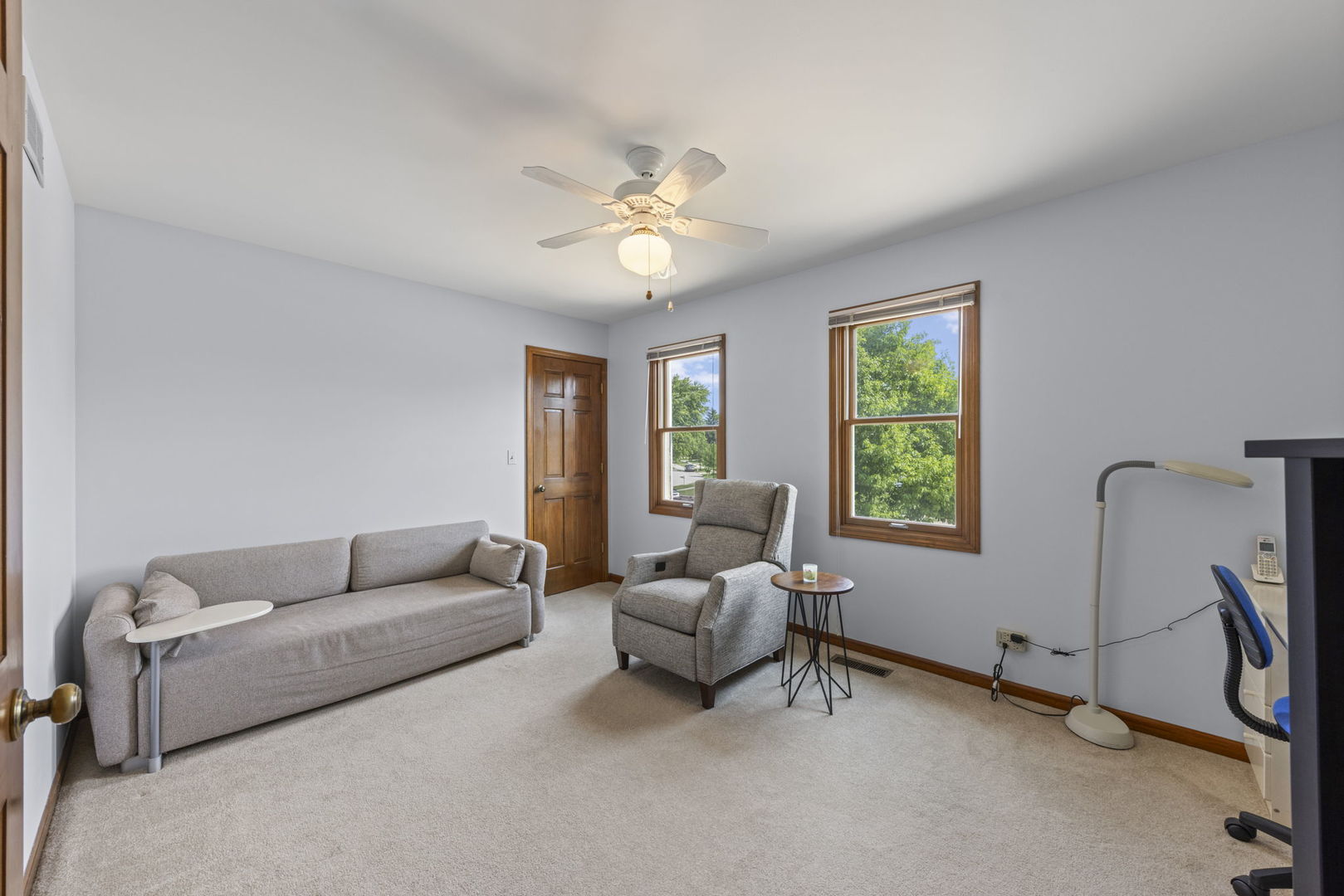 2S566 Thaddeus Circle, Glen Ellyn, IL 60137