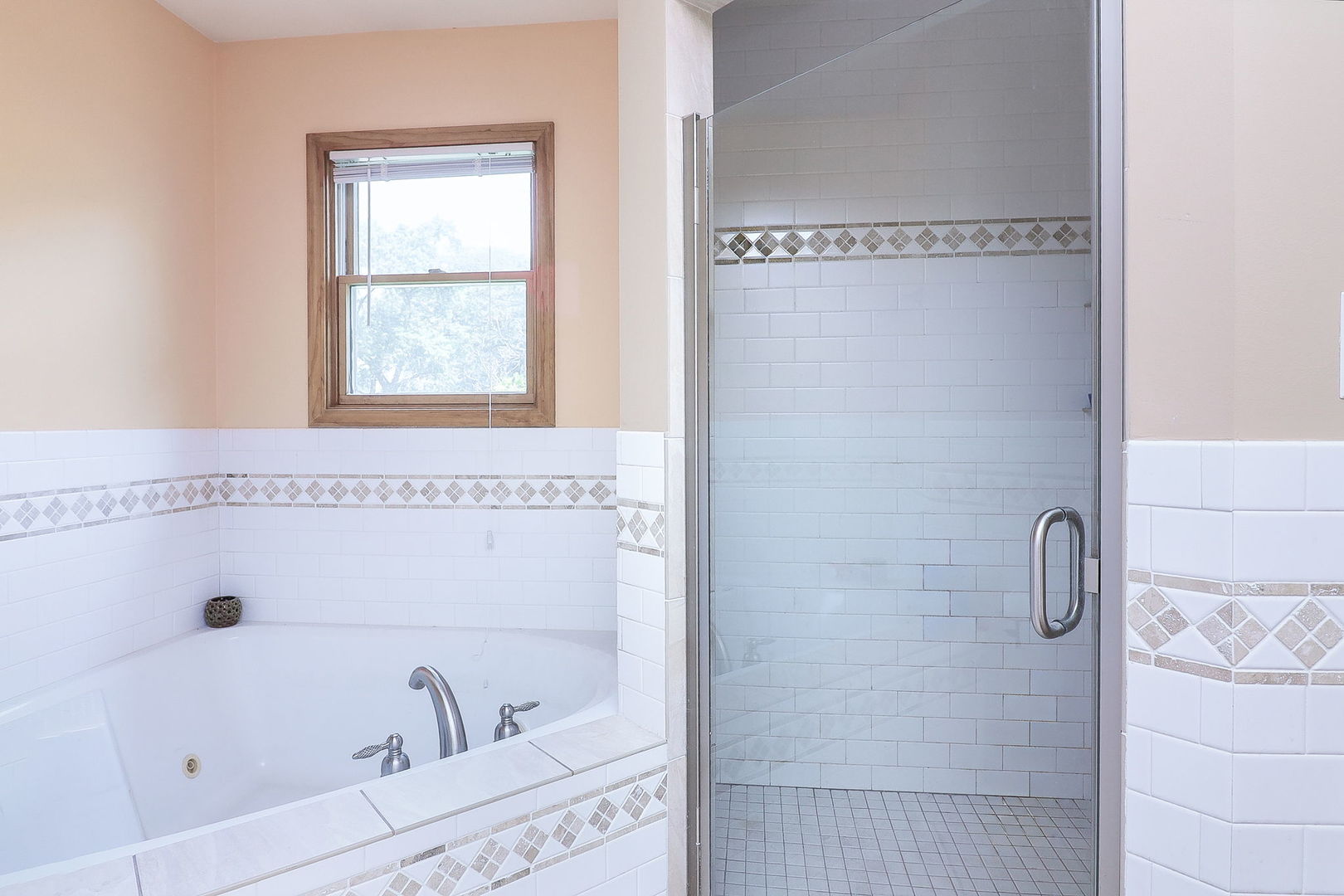 6308 Saratoga Avenue, Downers Grove, IL 60516