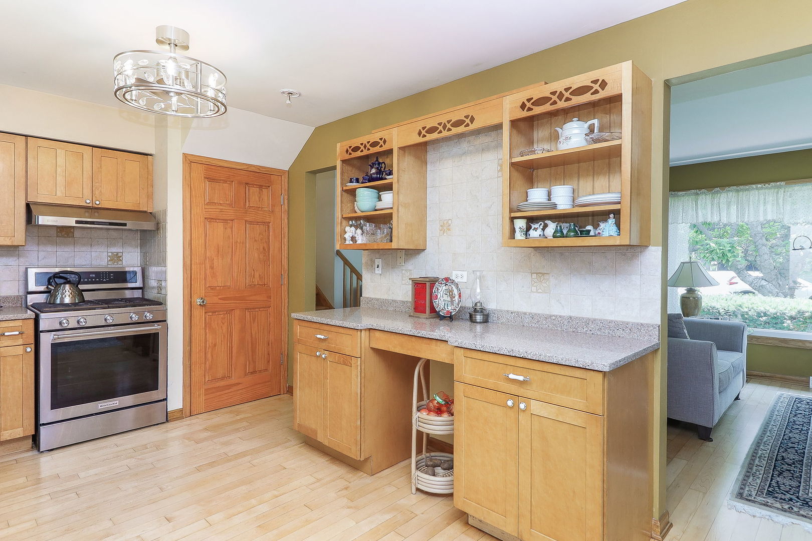 6308 Saratoga Avenue, Downers Grove, IL 60516