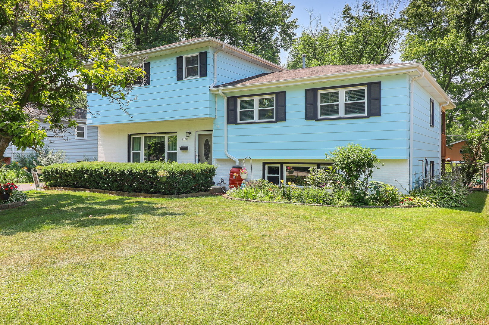6308 Saratoga Avenue, Downers Grove, IL 60516