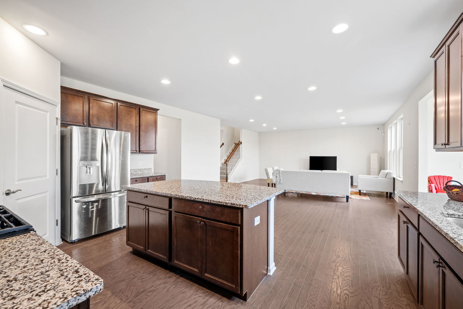 1523 Bayou Path Drive, Naperville, IL 60563