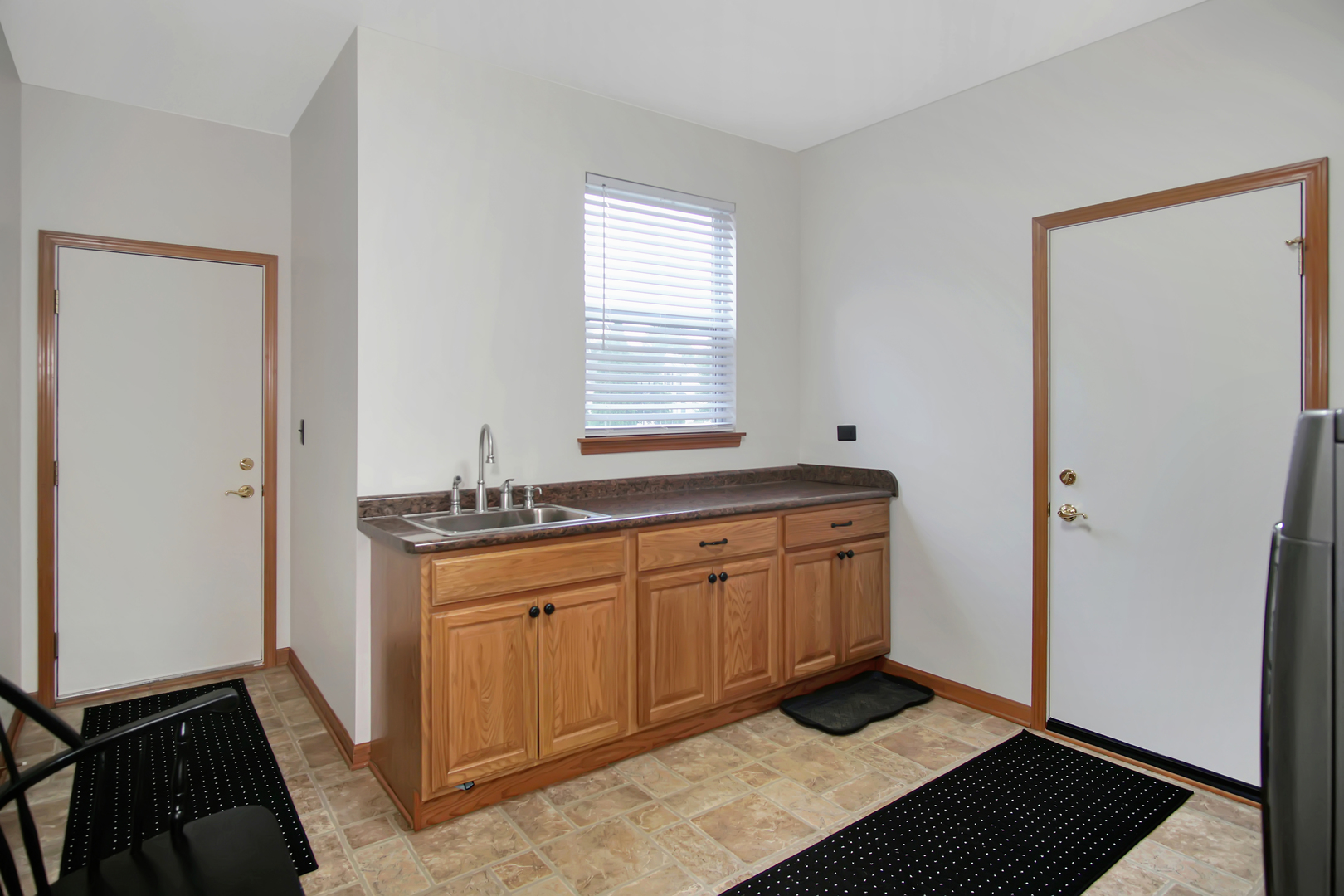 607 Vista Drive, Oswego, IL 60543