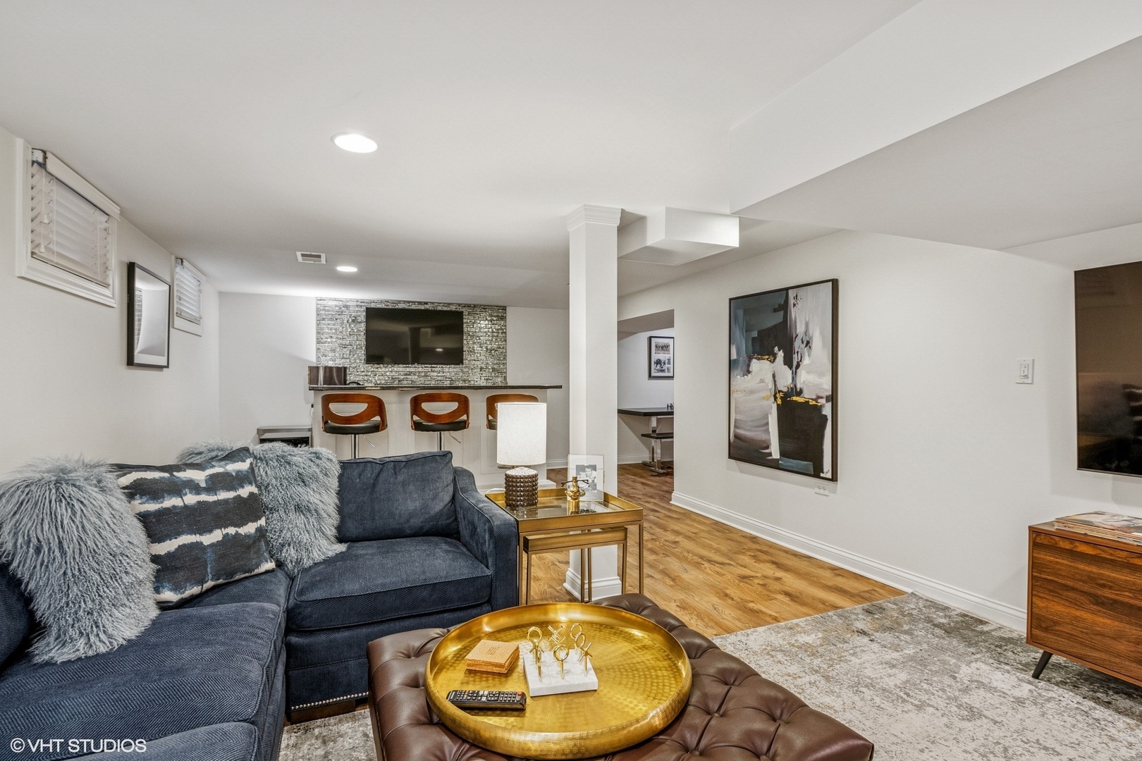 261 Woodstock Avenue, Glen Ellyn, IL 60137