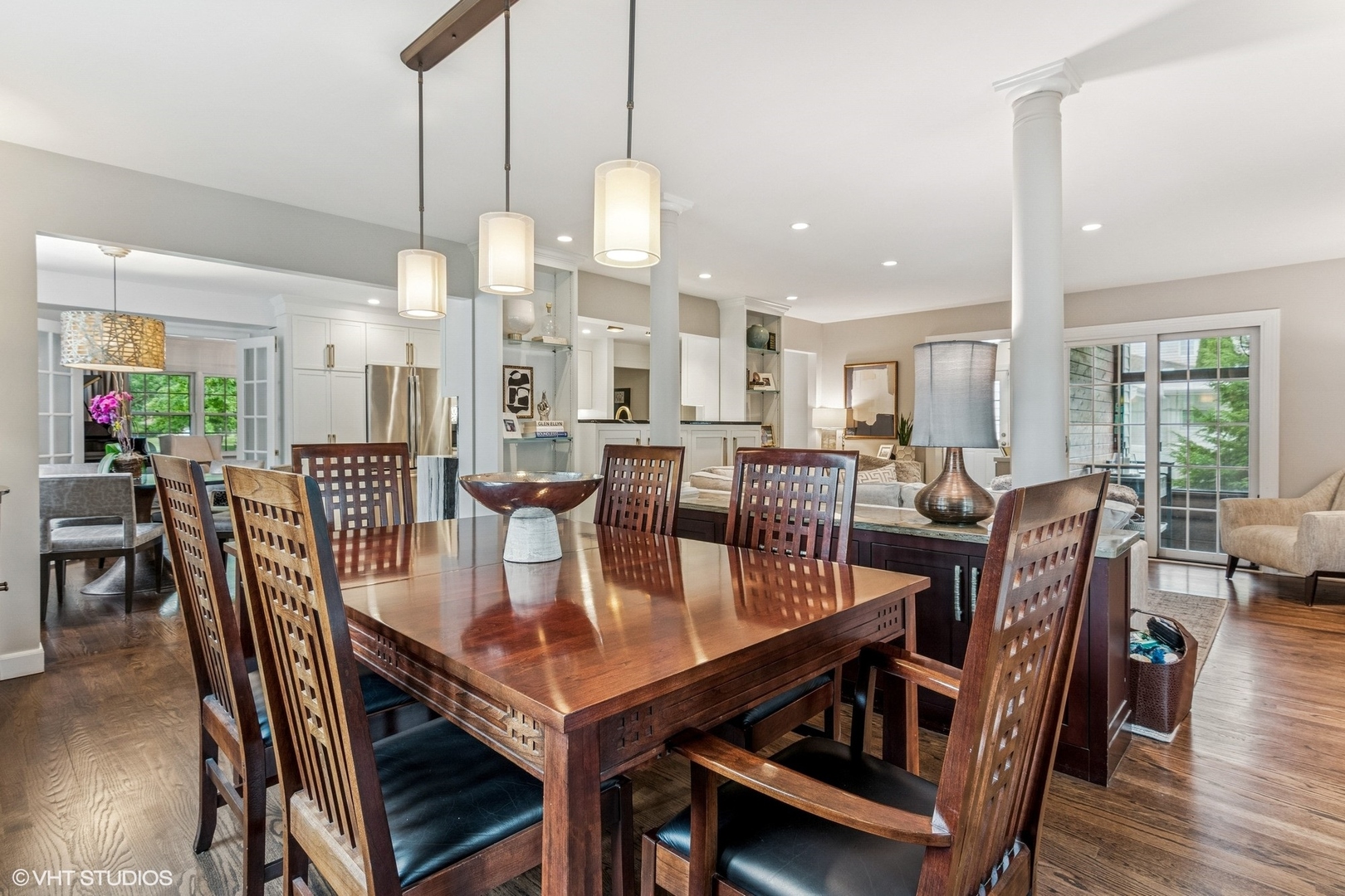 261 Woodstock Avenue, Glen Ellyn, IL 60137