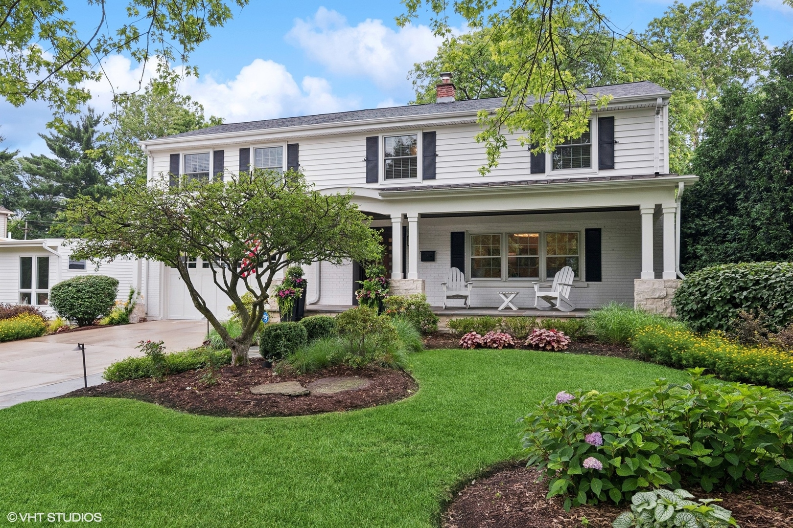 261 Woodstock Avenue, Glen Ellyn, IL 60137