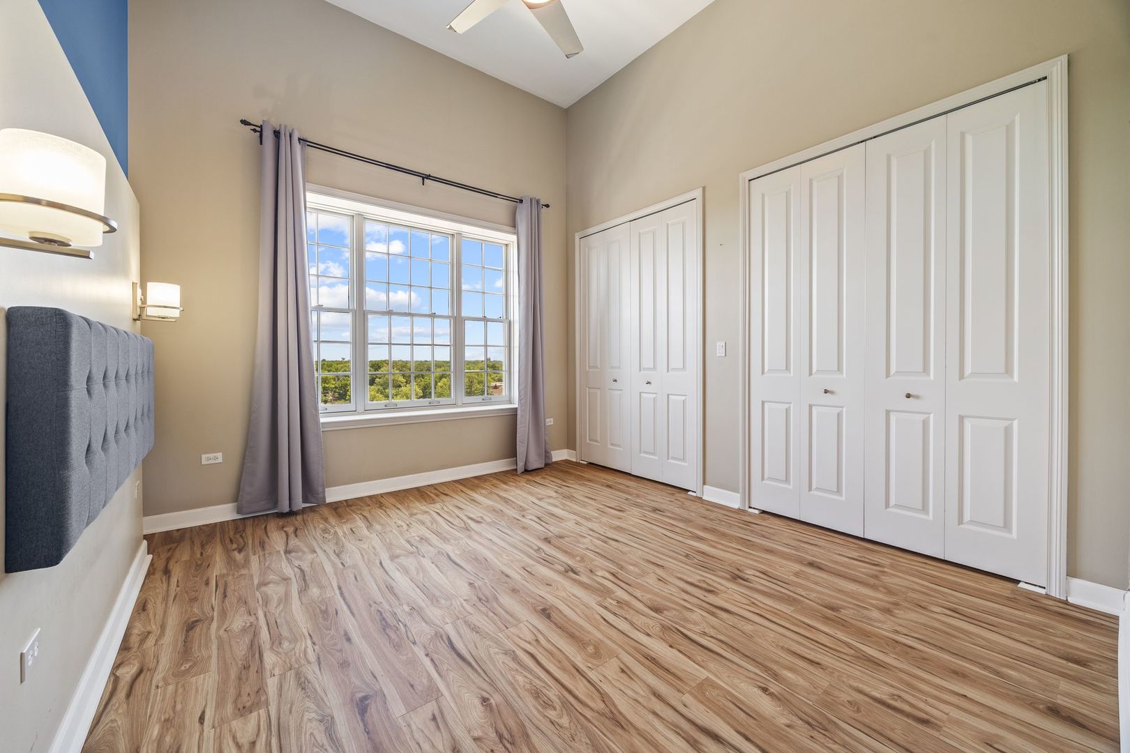 50 N Plum Grove Road #703E, Palatine, IL 60067