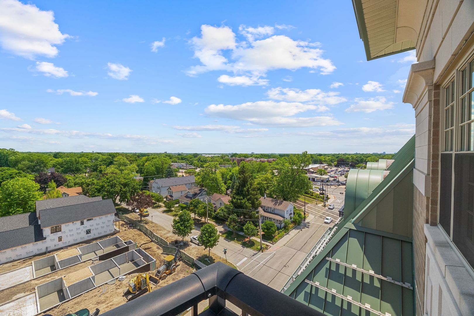 50 N Plum Grove Road #703E, Palatine, IL 60067